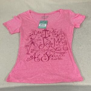 NWT woman’s short sleeve Salt Life shirt